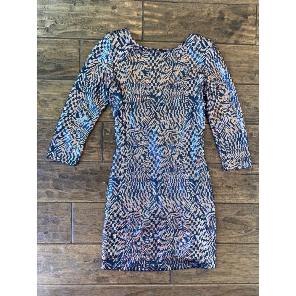 Rubber Ducky Productions 3/4 Sleeve Plunge Back Sequin Mini Dress Small